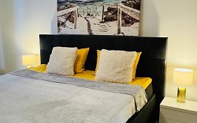 Elite Apartament spațios cu 2 dormitoare - Parcare gratuită - Wi-Fi rapid - Timișoara